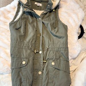 Charlotte Russe Khaki Vest with Faux Fur Trim